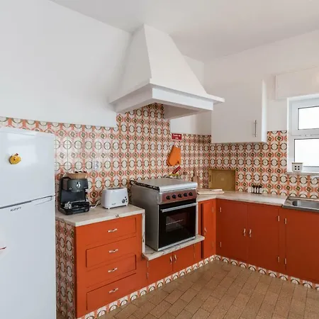 Lovelystay - 3 Bedroom In