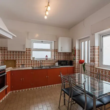 Lovelystay - 3 Bedroom In * Vila do Bispo