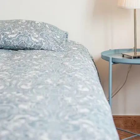 Lovelystay - 3 Bedroom In Apartment