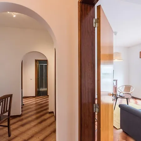 Lovelystay - 3 Bedroom In Apartman *